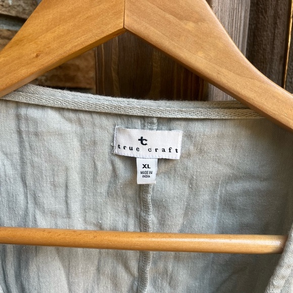 True Craft Light Green Relaxed Long Sleeve Blouse - Picture 2 of 3